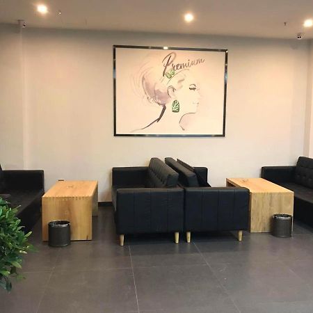7 Days Premium Chongqing Jiangbei International Airport Branch Hotell Eksteriør bilde