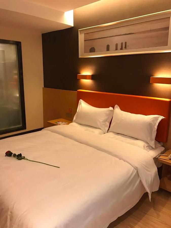 7 Days Premium Chongqing Jiangbei International Airport Branch Hotell Eksteriør bilde