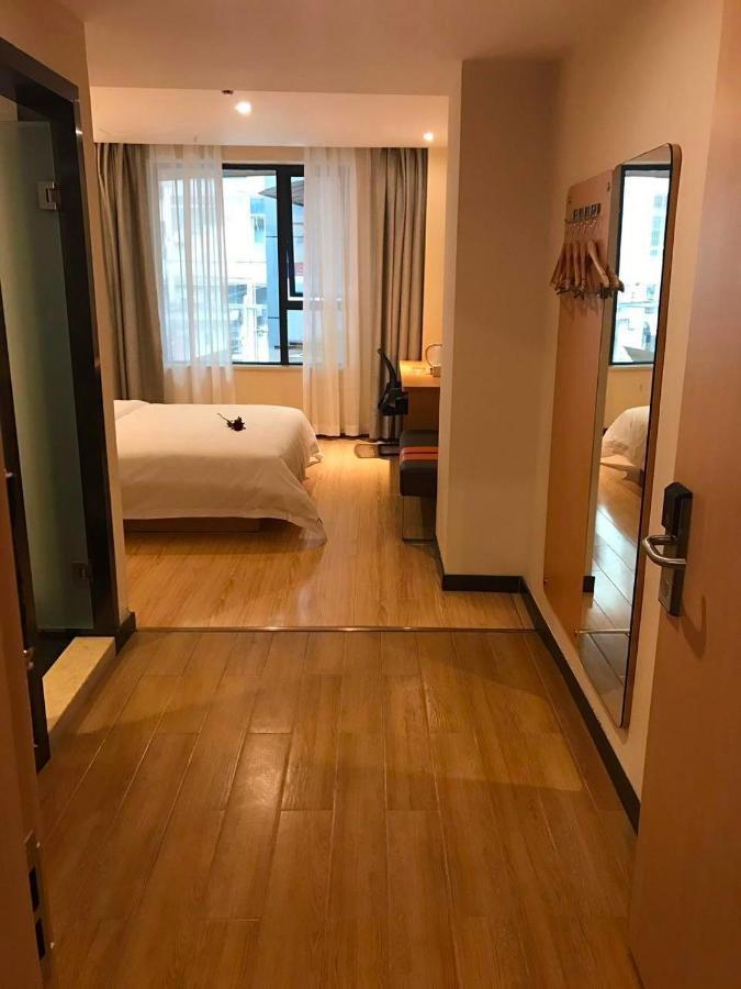 7 Days Premium Chongqing Jiangbei International Airport Branch Hotell Eksteriør bilde