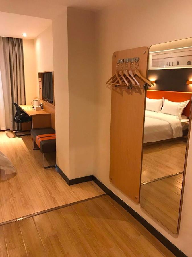 7 Days Premium Chongqing Jiangbei International Airport Branch Hotell Eksteriør bilde
