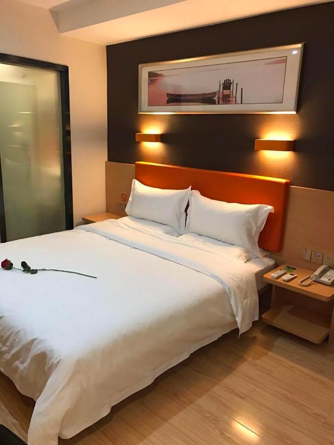 7 Days Premium Chongqing Jiangbei International Airport Branch Hotell Eksteriør bilde